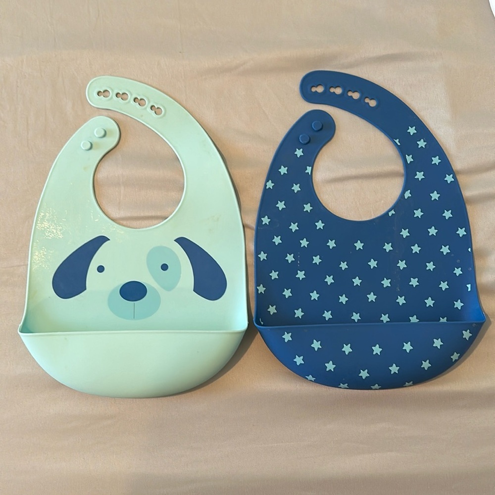 2pk Silicon Bibs with Crumb Catcher